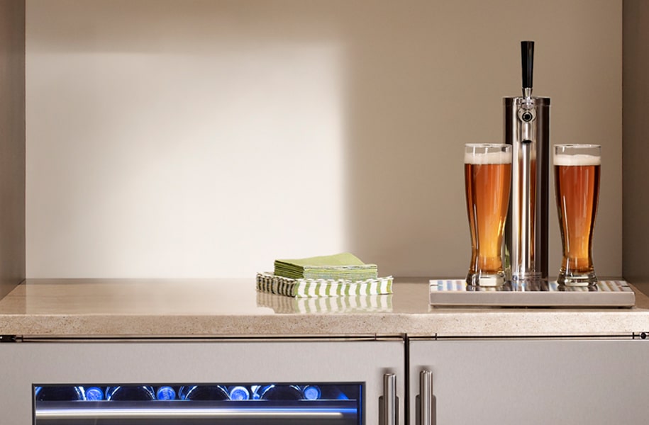 Countertop display - Beverage Dispenser - wine cabinet