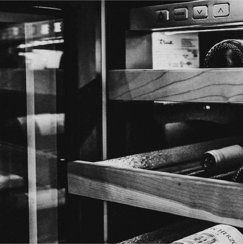 undercounter wine cabinet