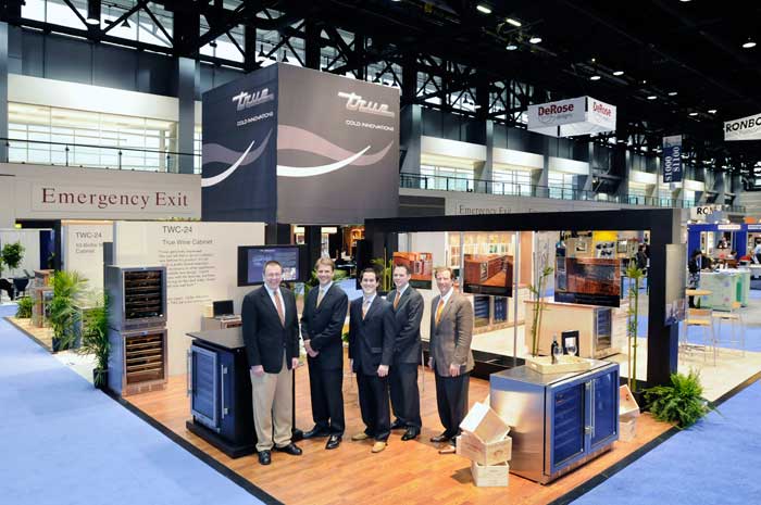 Kbis 200859691 - team photo