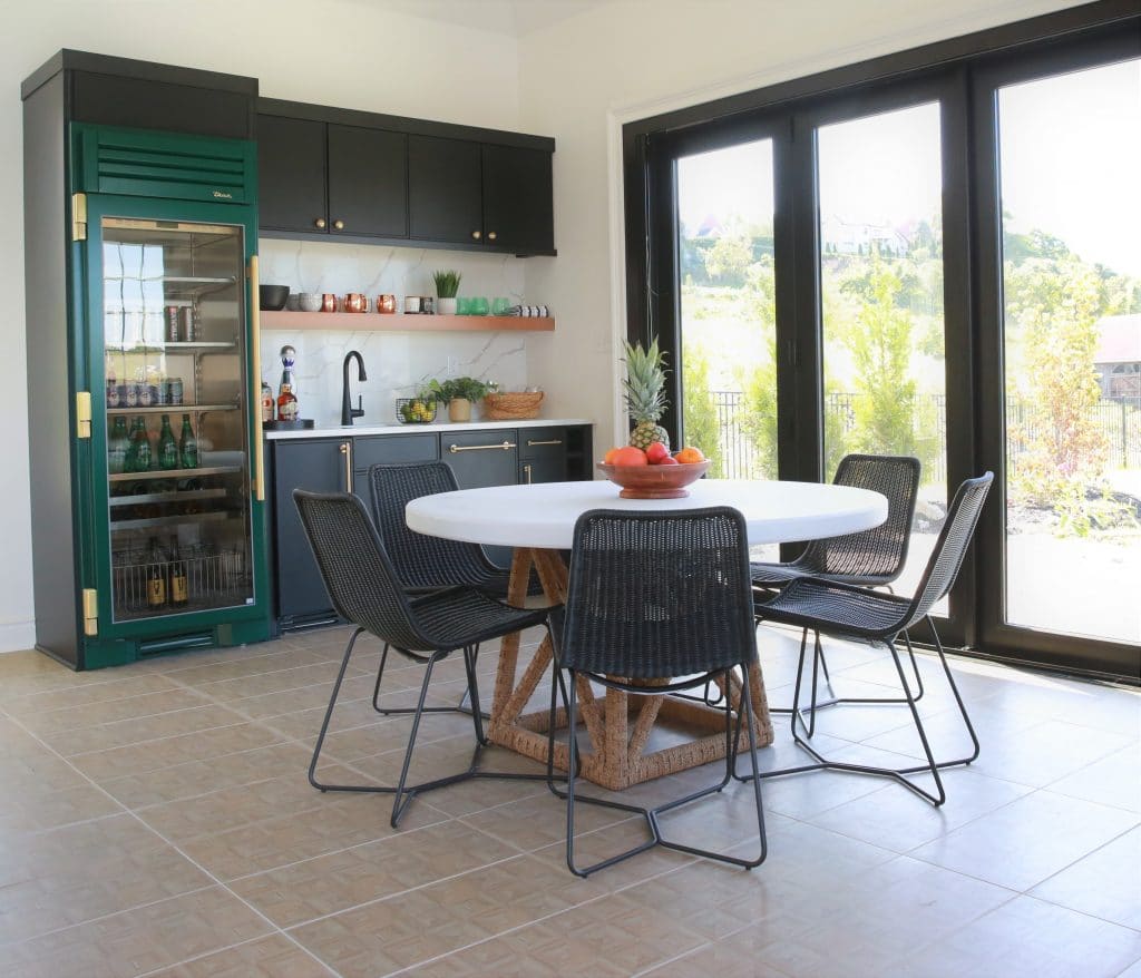 Ph Kitchen - Emerald Beverage Column