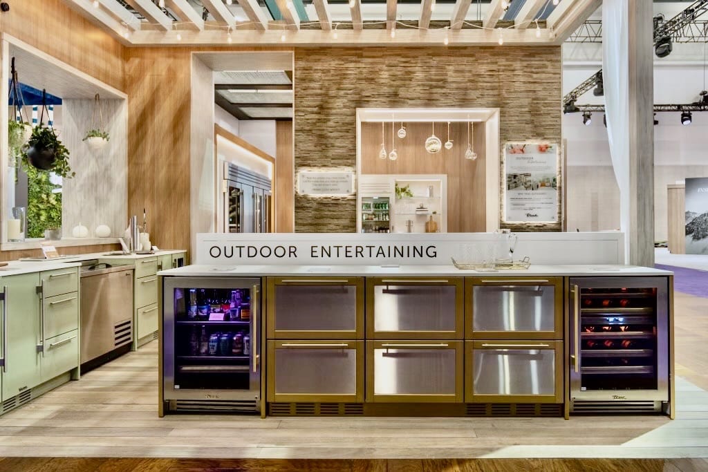 Cgm00723 - panel-ready units - Tradeshow