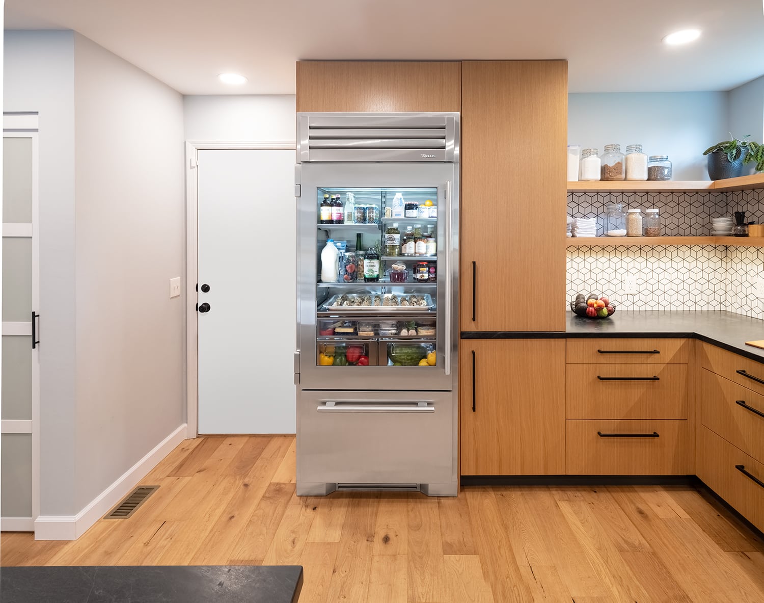 36 RBF Stainless – Straight on