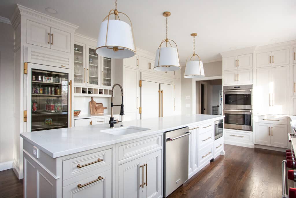 SideBySide - All White Kitchen Display - Zoomed Out