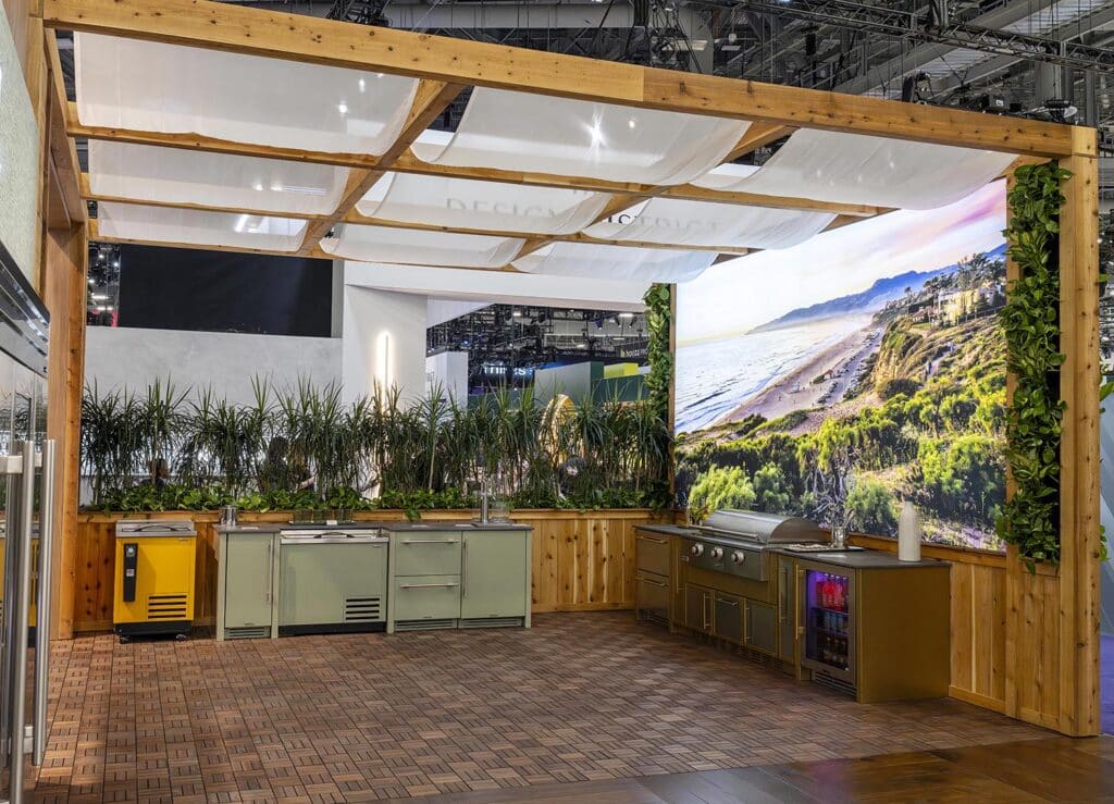 Kbis24 Round1 958 - Outdoor Sage Kitchen