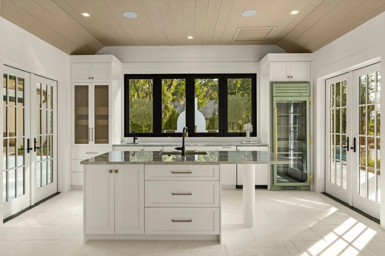 Sage Beverage Column – Poolhouse