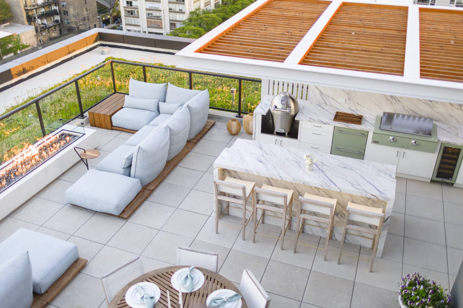 Chicago Roof Deck Wide Shot